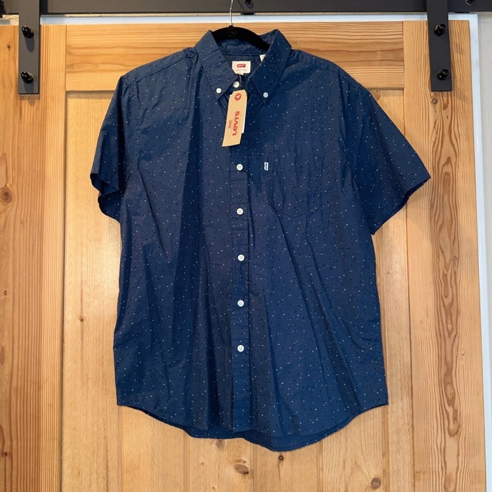 NWT Levi's Blue Casual Button Down Shirt